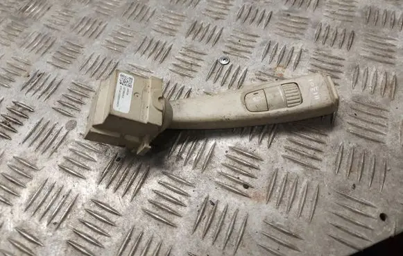 Volvo XC60 Wiper control stalk 30798463