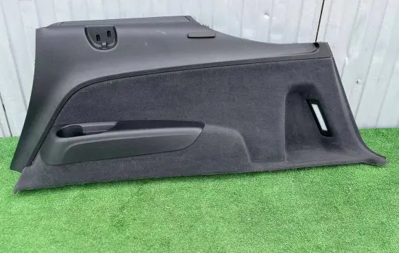 Trunk/boot side trim panel