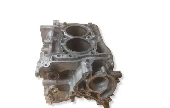 Subaru Outback Engine block D20701 EE20Z
