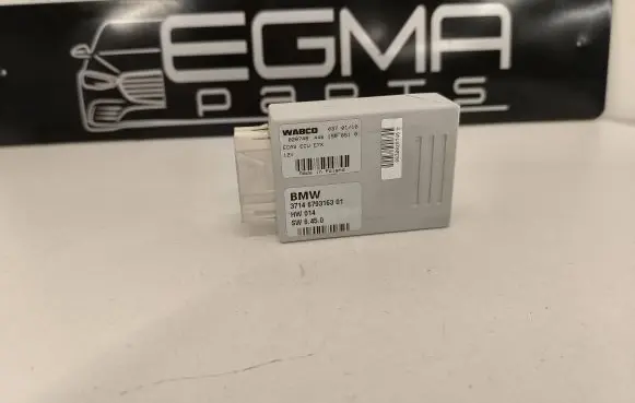 BMW X5 E70 Air suspension control unit module (rear) 6793163 4461500510