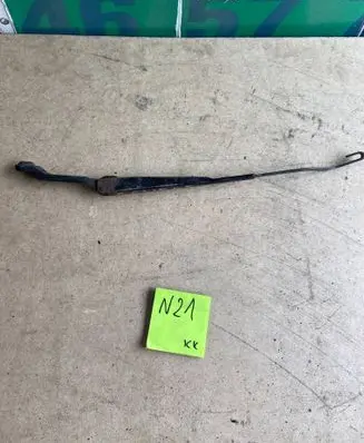 Renault Clio II Front wiper blade arm 7700847571
