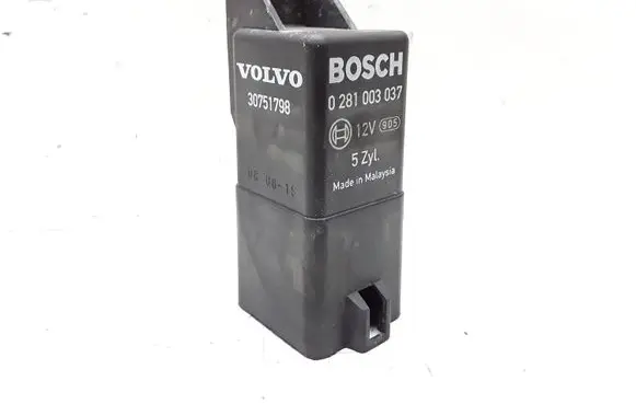 Volvo XC70 Glow plug pre-heat relay 0281003037 30751798