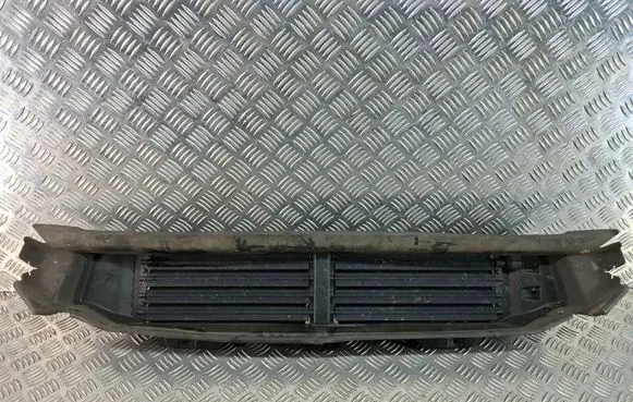 Volvo XC90 Intercooler air channel guide 31353797