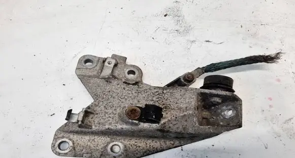 BMW 3 E90 E91 Engine mounting bracket 24168110