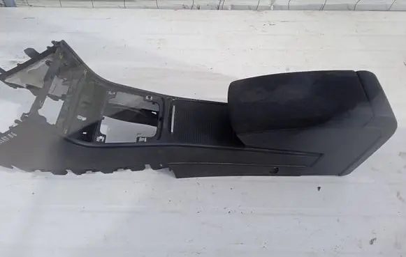Volkswagen PASSAT B6 Center console WV3C1863241BG 3C1863241BG