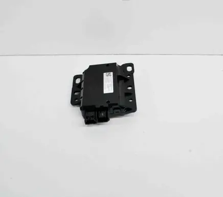 Tesla Model 3 USB control unit 109329500A