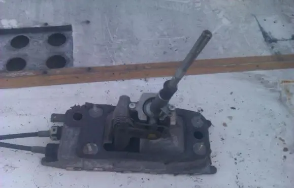Seat Leon (1M) Gear shifter/selector 1k0711061a