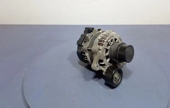 Hyundai i30 Generator/alternator 37300-07450