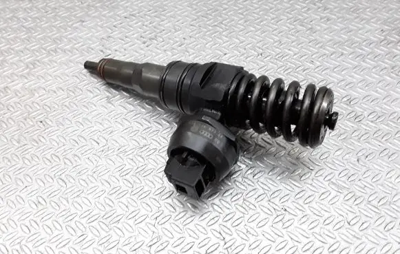 Volkswagen Sharan Fuel injector 038130073AK