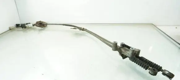 Honda CR-V Gear shift cable linkage 