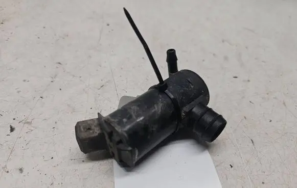 Volvo S80 Windscreen/windshield washer pump 9169611