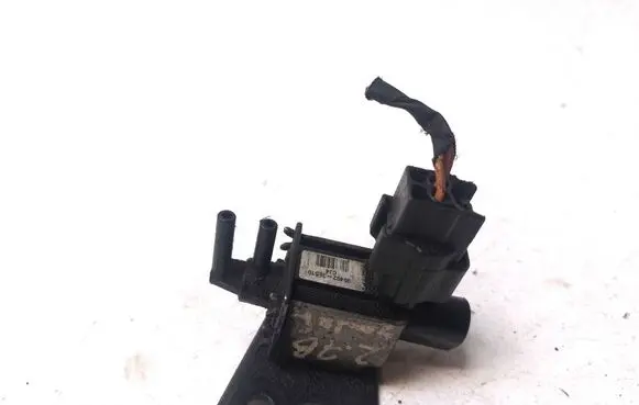 Hyundai Santa Fe Turbo solenoid valve 394023E510