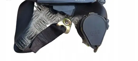 Mercedes-Benz E W210 Rear seatbelt 2108600088