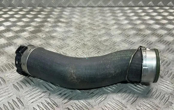 Intercooler hose/pipe