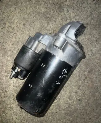 BMW 5 E39 Starter motor 7785691