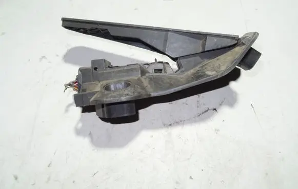 Volkswagen PASSAT B6 Accelerator throttle pedal 6PV00874500 1K2721503M