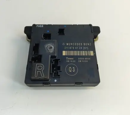 Mercedes-Benz E W211 Door control unit/module A2118704126