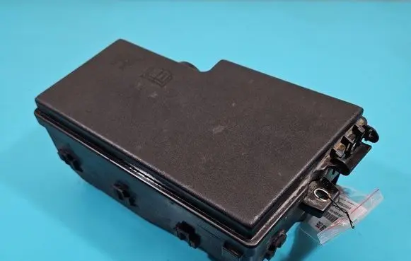 Ford Focus Fuse box set EM5T-14K733-BGA IMPRK1458205