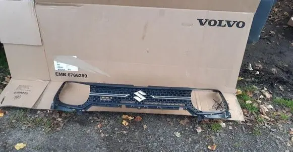Suzuki Ignis Front bumper upper radiator grill 7211262R0