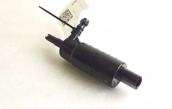 Porsche Panamera (970) Headlight washer pump 97062450200