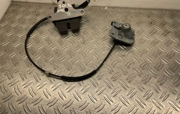 Volvo S60 Tailgate/trunk/boot lock/catch/latch 31278383