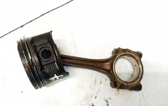 Nissan Micra Piston with connecting rod