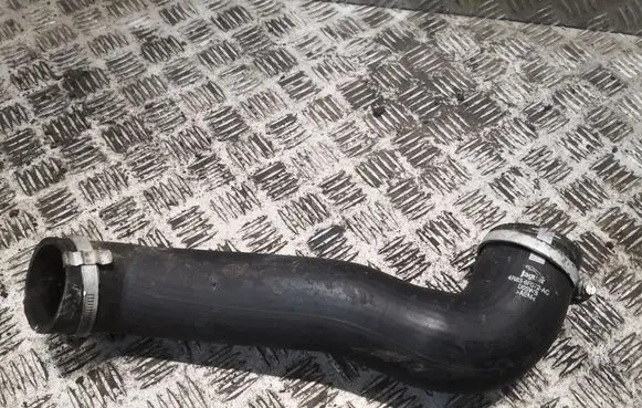 Intercooler hose/pipe