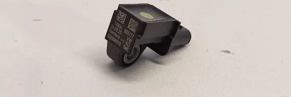 Volkswagen Tiguan Airbag deployment crash/impact sensor 5Q0959651B
