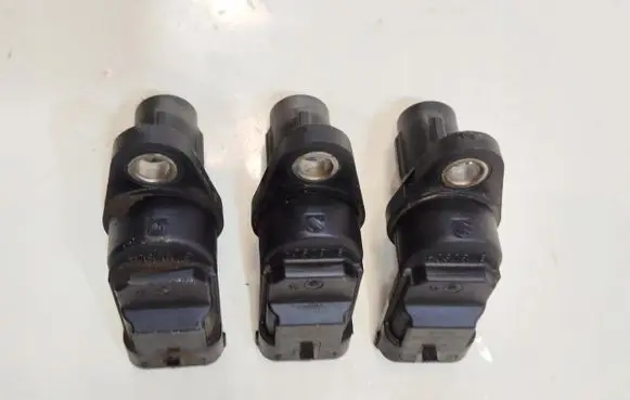 Maserati Ghibli Camshaft position sensor 0232103076