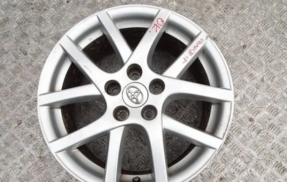 Toyota Verso R17 alloy rim 