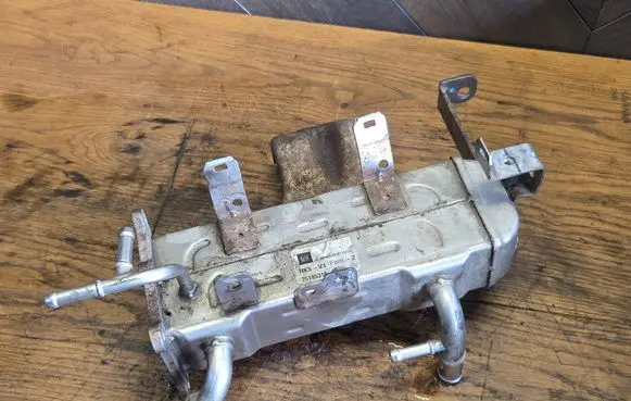 Opel Antara EGR valve cooler 25185316