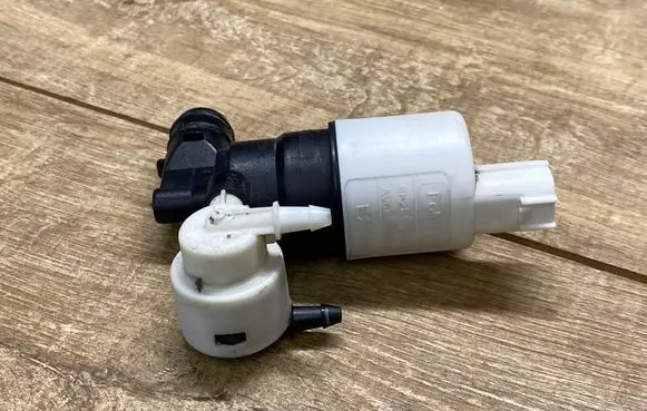 Land Rover Range Rover Velar Windscreen/windshield washer pump AV6117K624AA BK2117K624BA E23VB