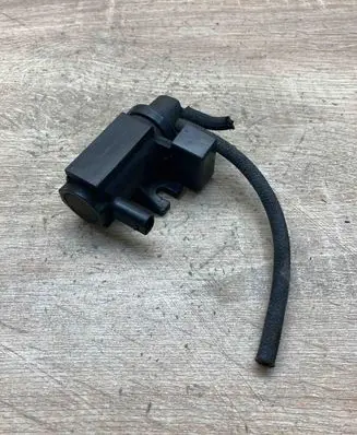 BMW 3 E92 E93 Turbo solenoid valve 7805391