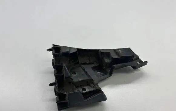 Volvo V60 Front bumper mounting bracket 31323832
