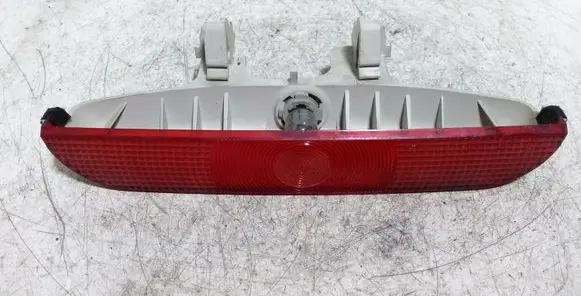 Mazda 3 I Third/center stoplight P3591