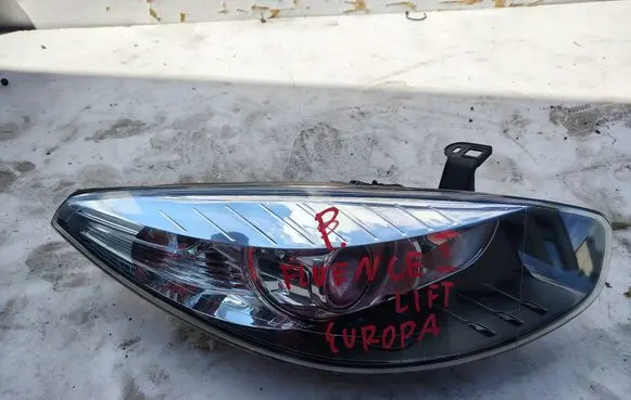 Renault Fluence Headlight/headlamp 