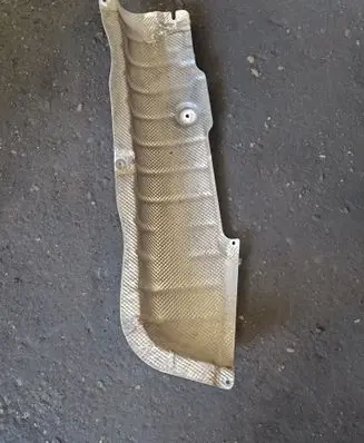 BMW X3 F25 Heat shield in engine bay 7213684