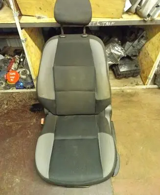 Peugeot 207 Front driver seat 