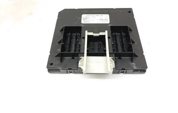 Volkswagen Golf VII Comfort/convenience module 5Q0937086AK F005V01739 DA0114220613