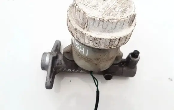 Master brake cylinder