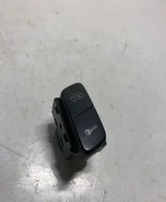 Volkswagen Polo IV 9N3 Central locking switch button 6Q1962125
