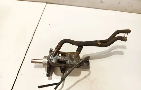 Mitsubishi Grandis Master brake cylinder