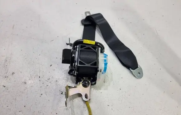 Toyota C-HR I Rear seatbelt 73360F4010