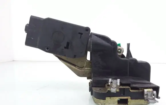 Volvo S40, V40 Front door lock 4780049
