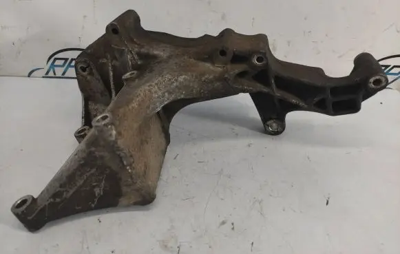 Volkswagen II LT Generator/alternator bracket 074145169F