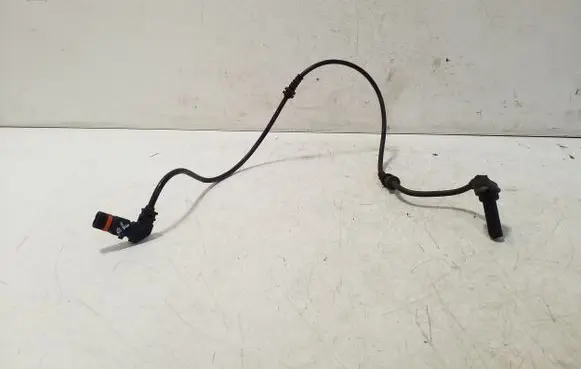 Mercedes-Benz CLS C218 X218 ABS brake wheel speed sensor A2129050701 A2105407681