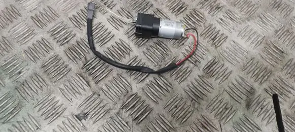 BMW 3 E90 E91 Seat adjustment motor 1030079 3H4918