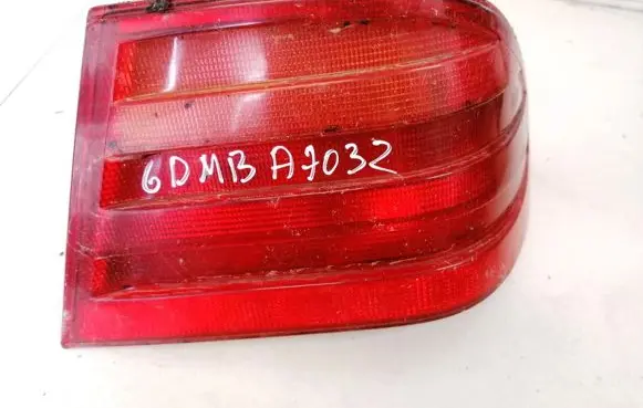 Mercedes-Benz E W210 Rear/tail lights A2108204464 197202