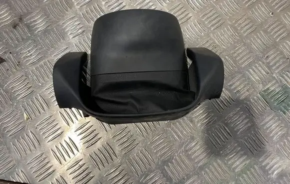 Steering wheel column trim