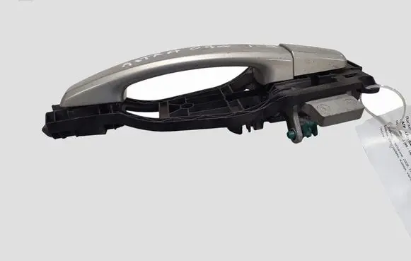 Opel Zafira B Front door exterior handle 24463524